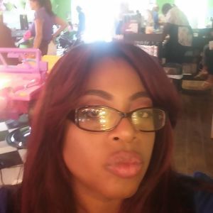 Meet your Posher, Alyda